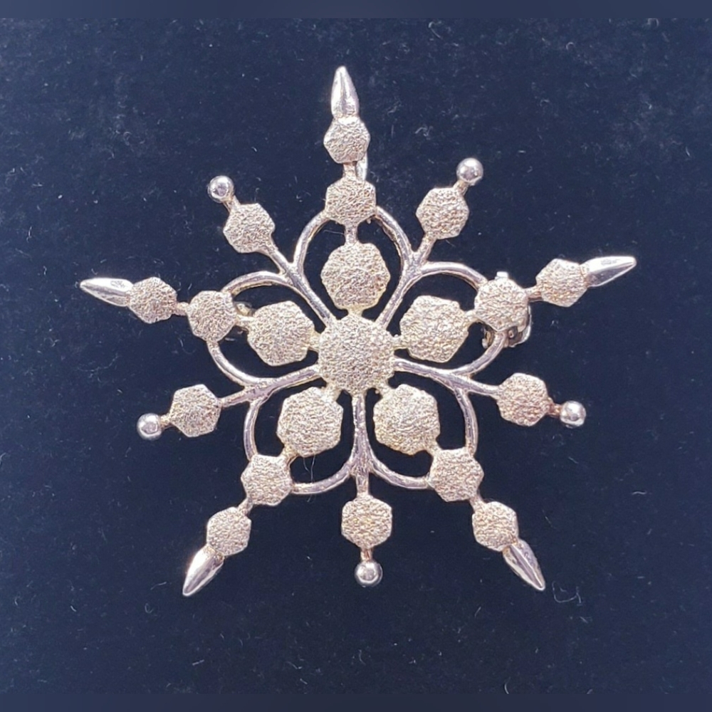 Sterling Silver Textured Snow Flake Brooch Pin/Pendant